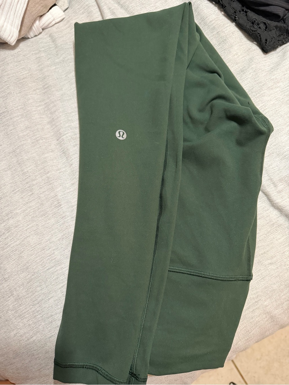 Lululemon Forest Green Leggings NWOT
